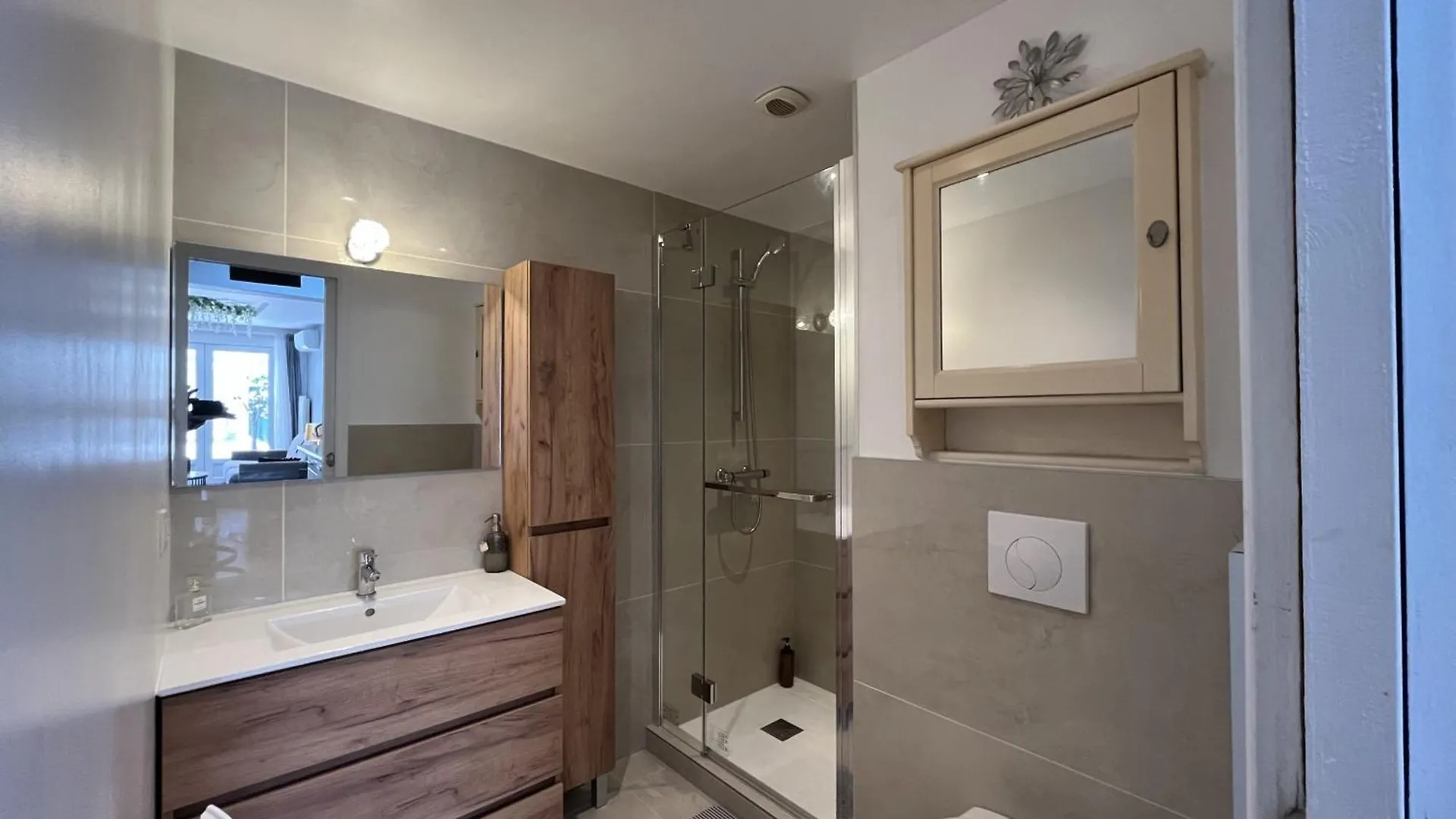 Apartment Port Frejus, 400M Des Plages Et Base Nature, Studi France